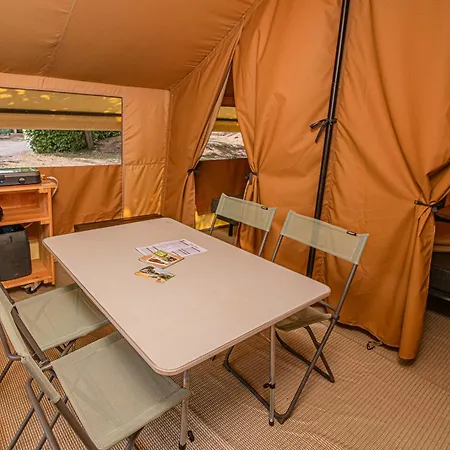 Camping Onlycamp Le Champ D'Ete