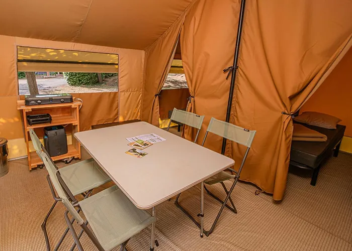 Onlycamp Le Champ D'ete