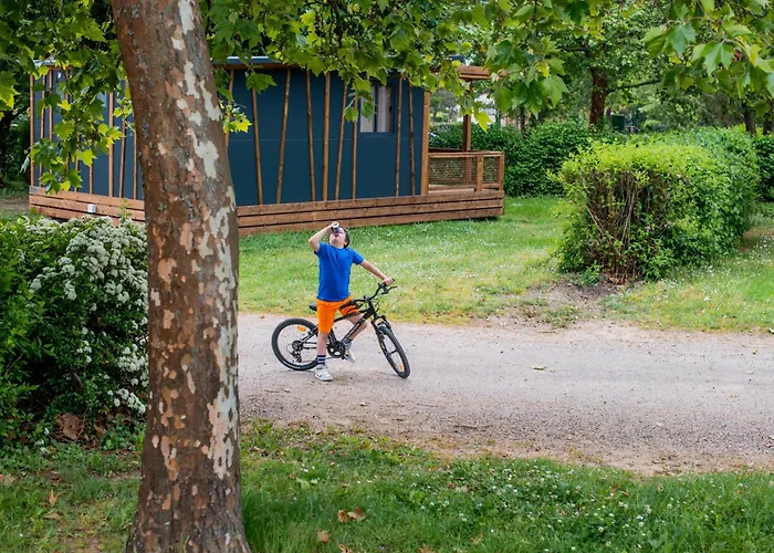 Campsite Onlycamp Le Champ D'ete *